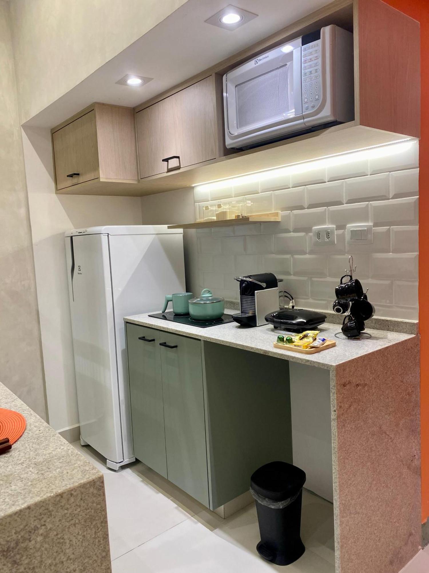 Lindo Loft Reformado Em Copanema Appartamento