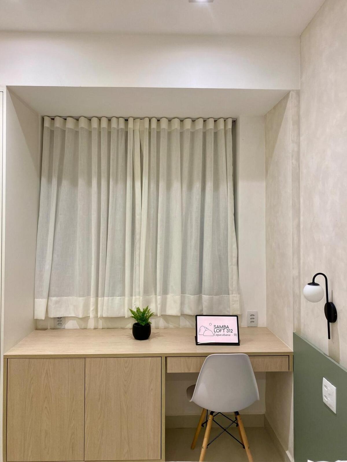Lindo Loft Reformado Em Copanema Rio de Janeiro